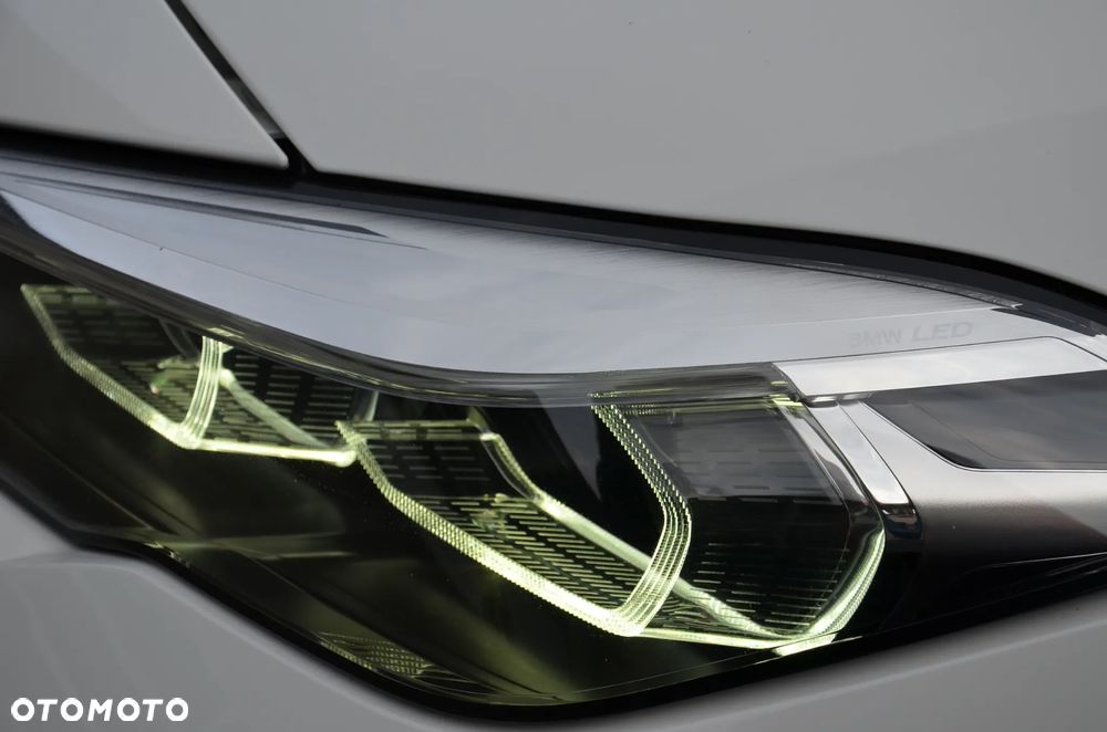 BMW Seria 2 218i Sport Line - 32