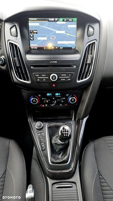 Ford Focus 2.0 TDCi Titanium ASS - 17