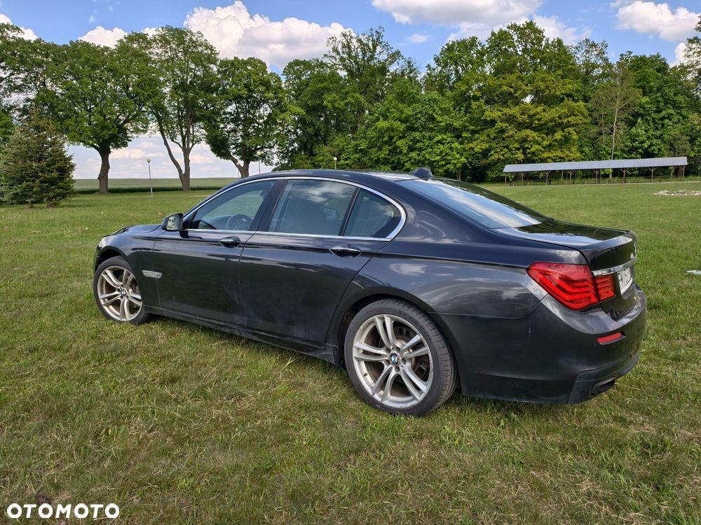 BMW Seria 7 740d xDrive - 6