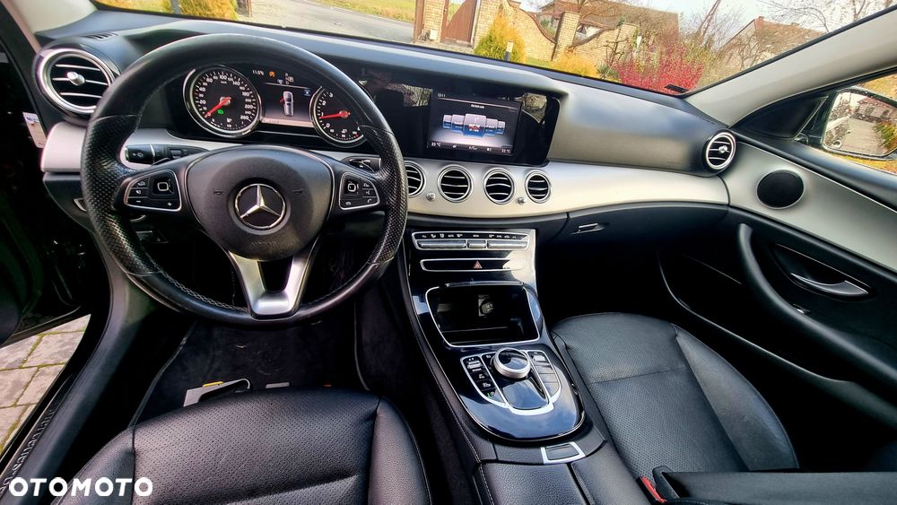 Mercedes-Benz Klasa E 200 9G-TRONIC - 15