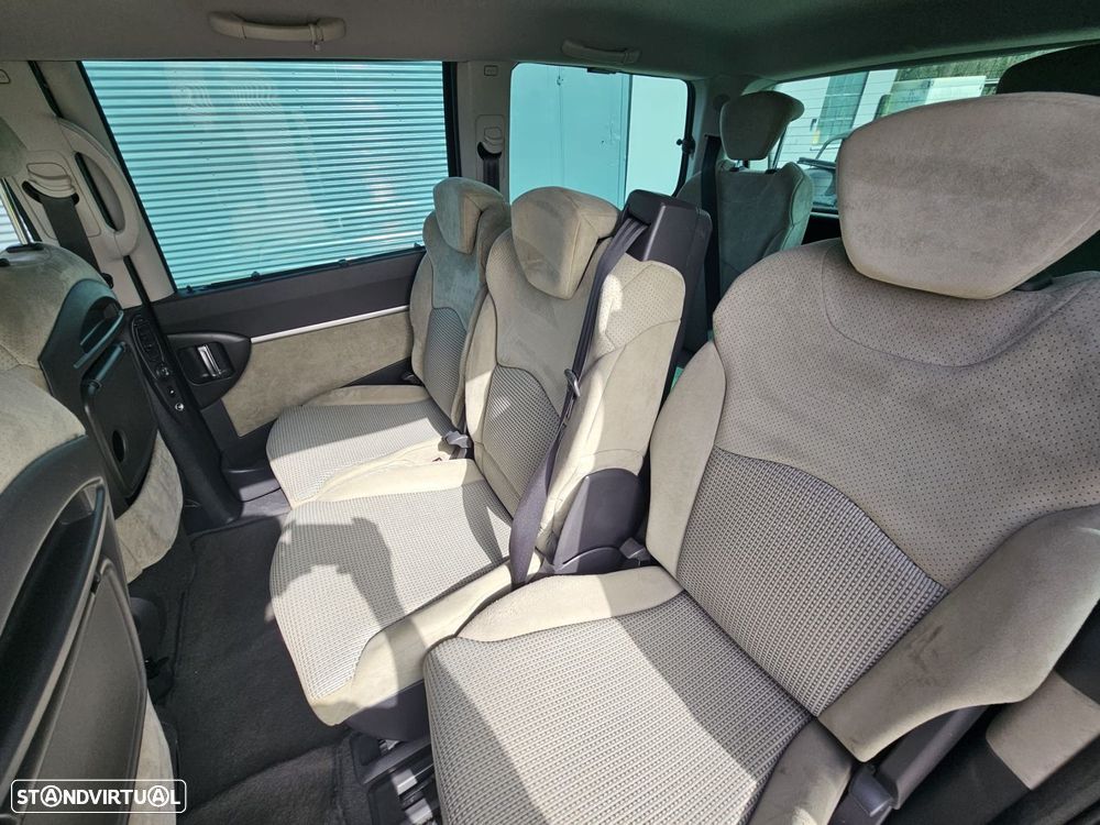 Peugeot 807 2.2 HDi Navteq - 20