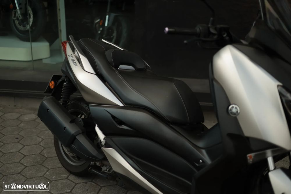 Yamaha X-Max 300 ABS TCS - 12