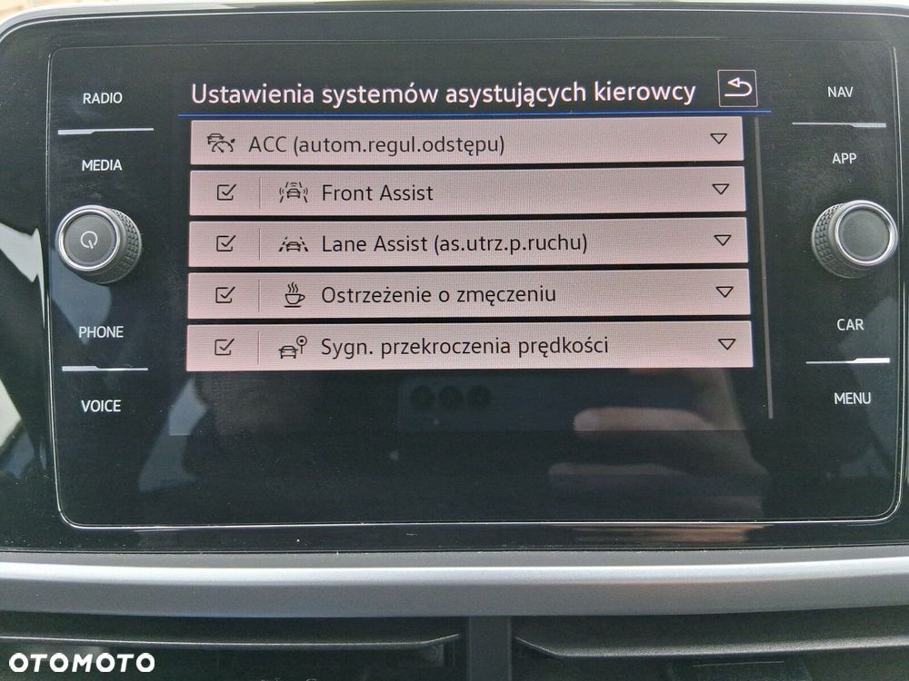 Volkswagen T-Roc 1.5 TSI Special Edition - 25