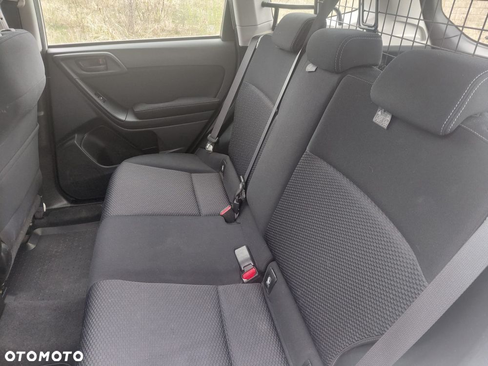 Subaru Forester 2.0D Edition - 11