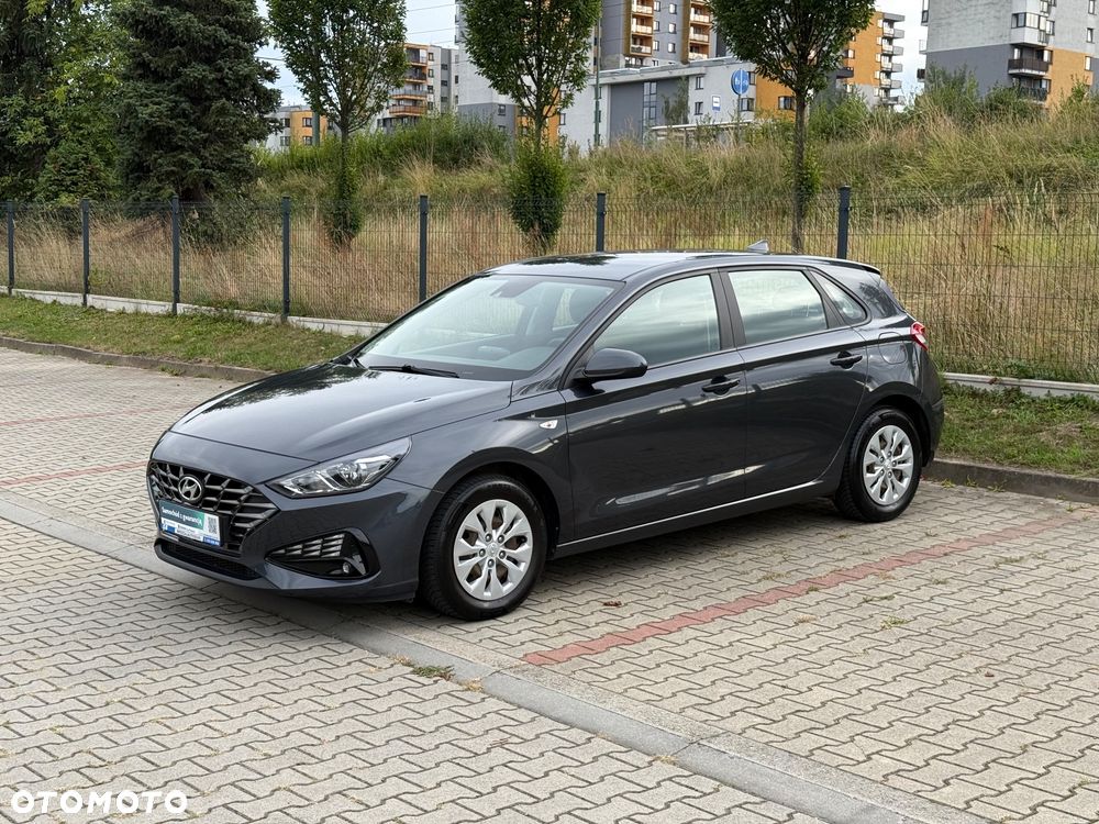 Hyundai i30 1.5 DPI Classic + - 38