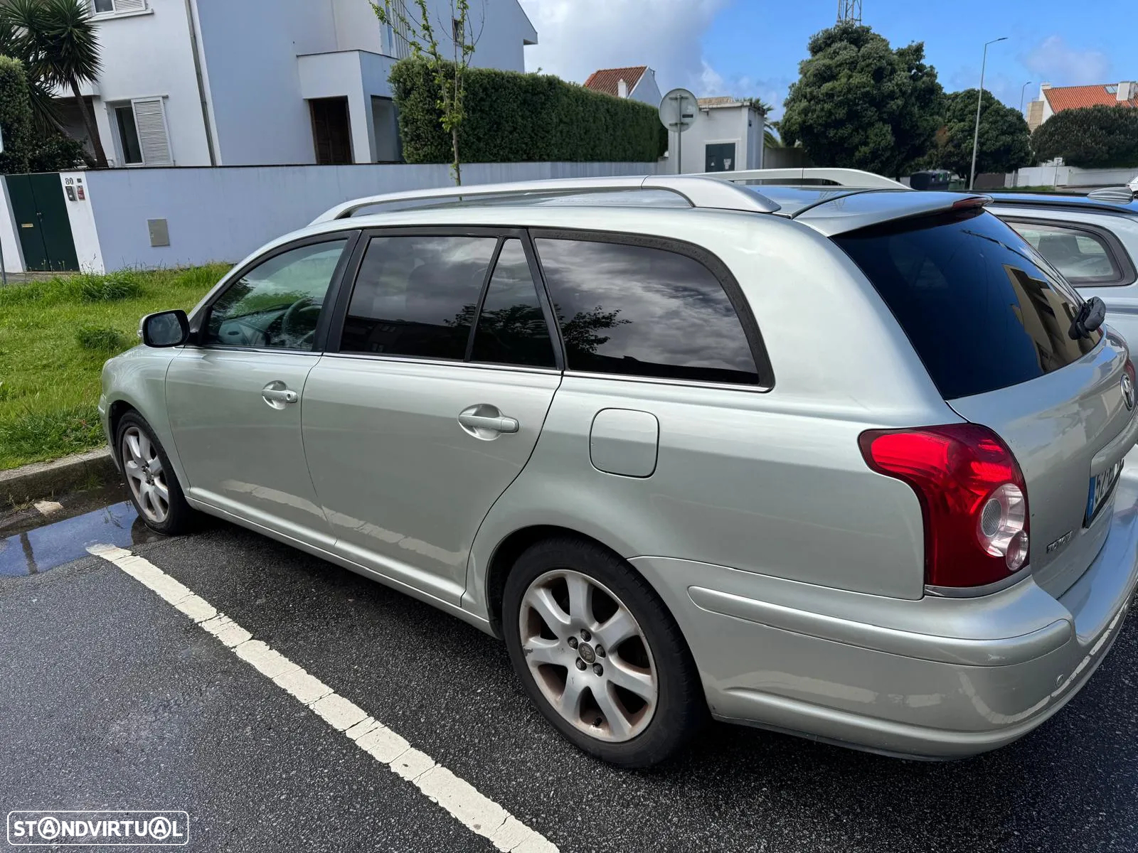 Toyota Avensis SW 2.0 D-4D Sol+GPS - 4