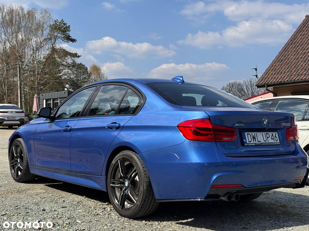 BMW Seria 3 328i xDrive Sport-Aut Sport Line - 28