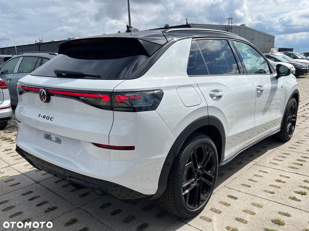 Volkswagen T-Roc 1.5 eTSI R-Line DSG - 3