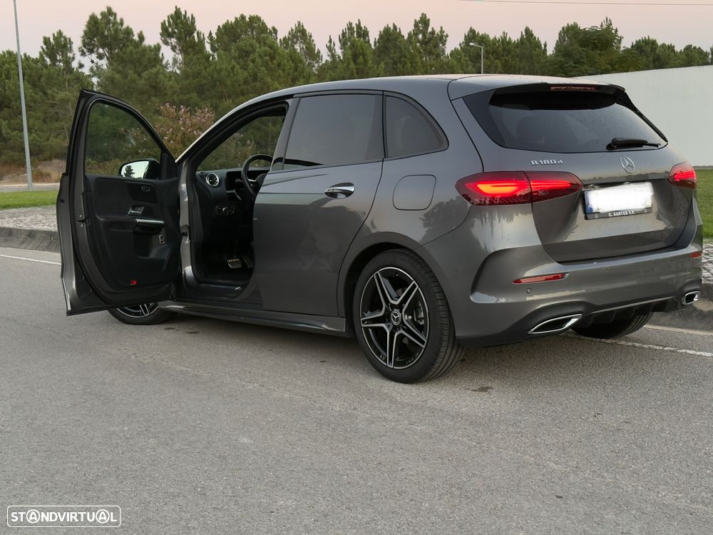 Mercedes-Benz B 180 d - 2