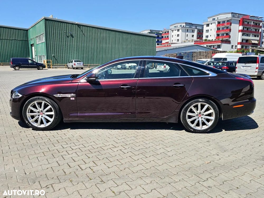 Jaguar XJ 3.0 V6 Diesel Premium Luxury - 35