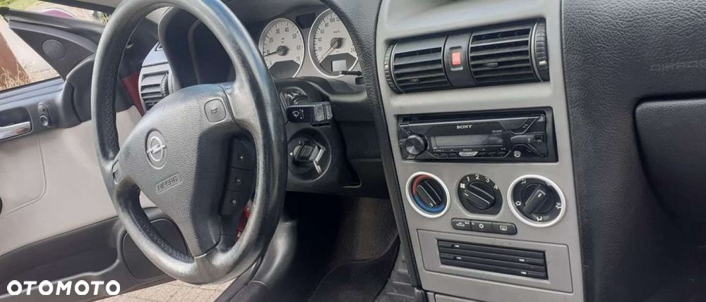 Opel Astra - 20