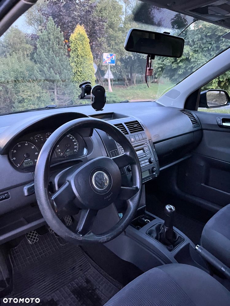 Volkswagen Polo - 10