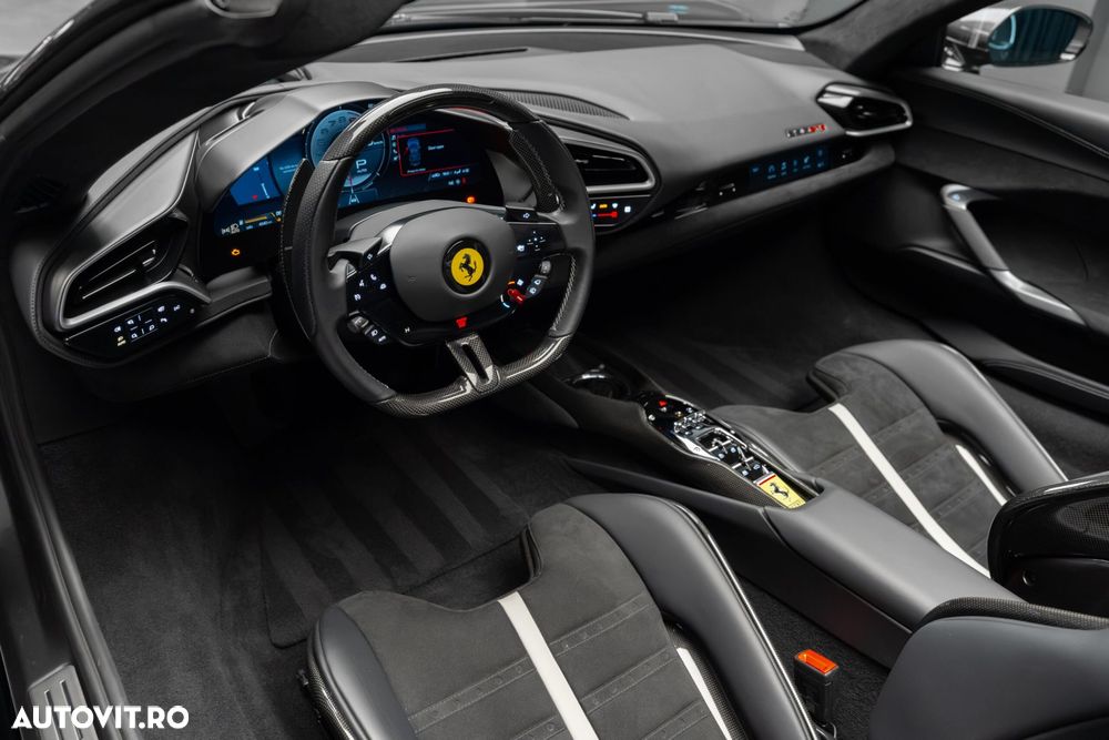 Ferrari 296 GTS - 13