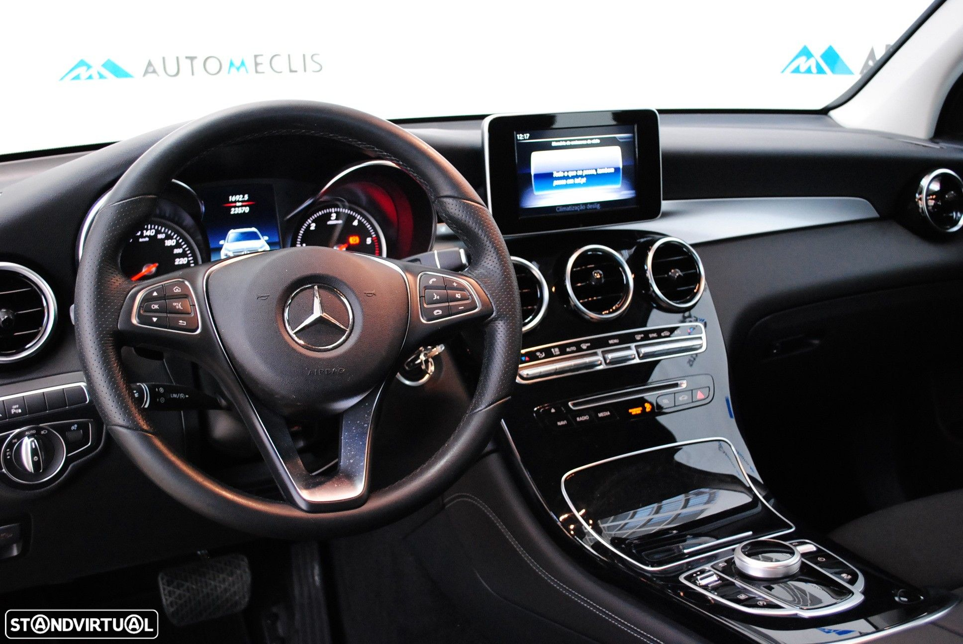 Mercedes-Benz GLC 220 - 8