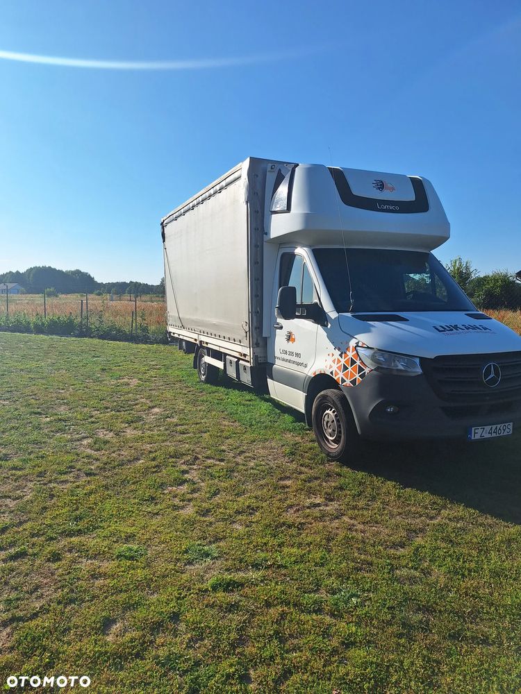 Mercedes-Benz Sprinter - 2