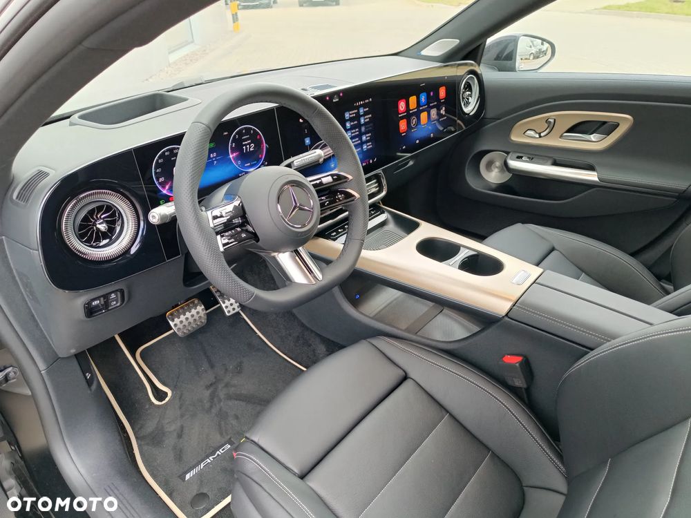 Mercedes-Benz CLA 220 mHEV 4-Matic 8G-DCT - 4