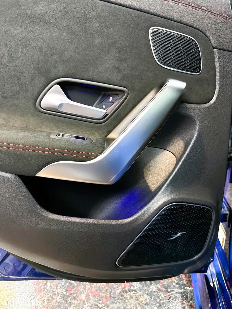 Mercedes-Benz CLA - 11