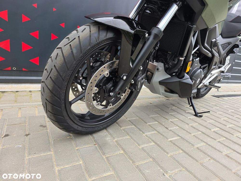 Honda NC - 25