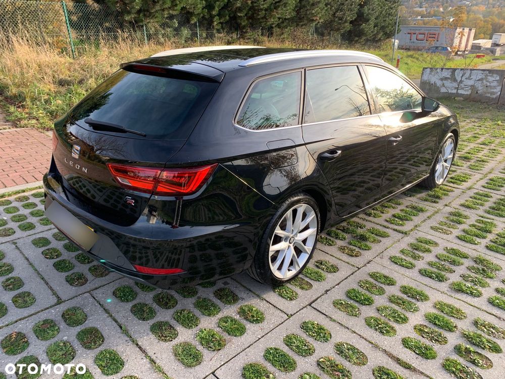 Seat Leon 1.8 TSI FR Black S&S DSG - 4