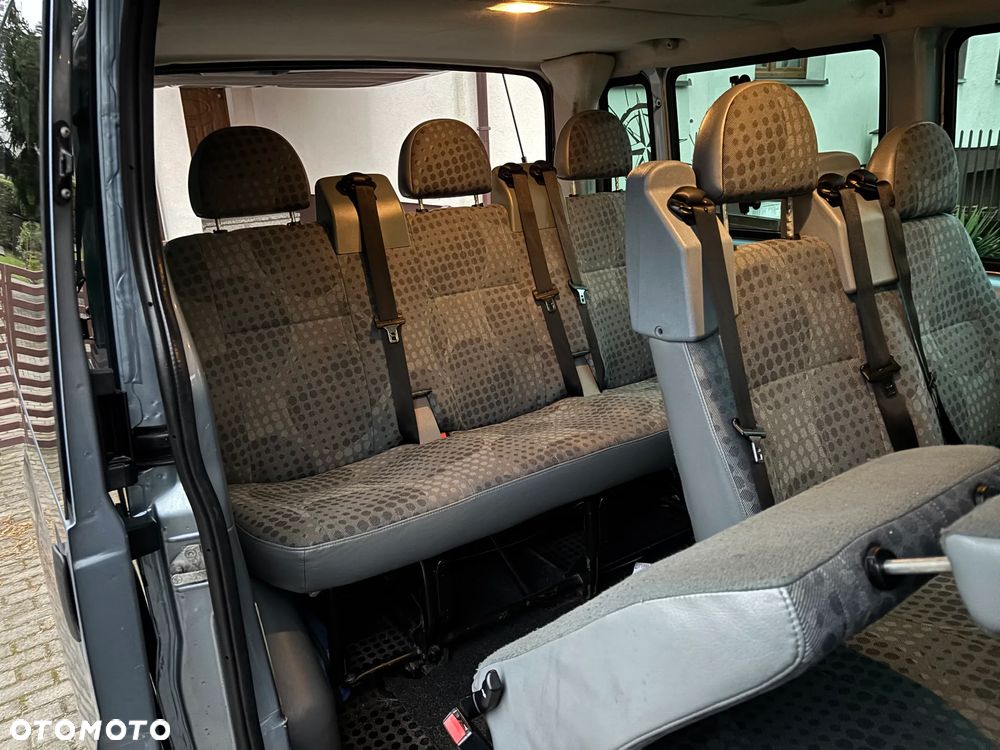 Ford Transit FT Tourneo Limited - 32