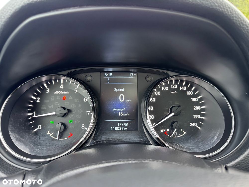 Nissan Qashqai 1.2 DIG-T N-Vision - 40