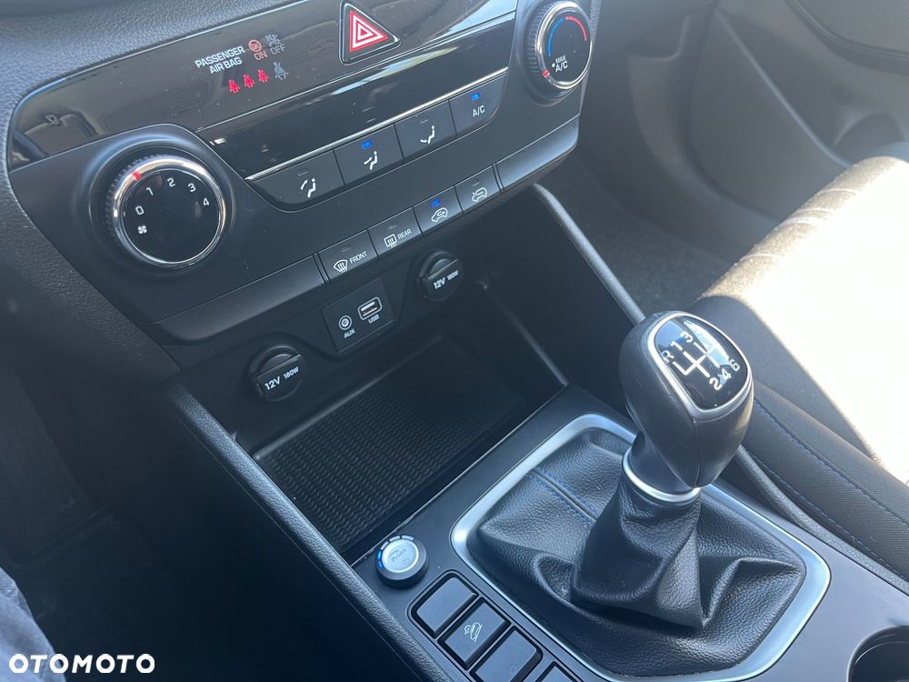 Hyundai Tucson 1.6 Turbo 2WD Navi - 19