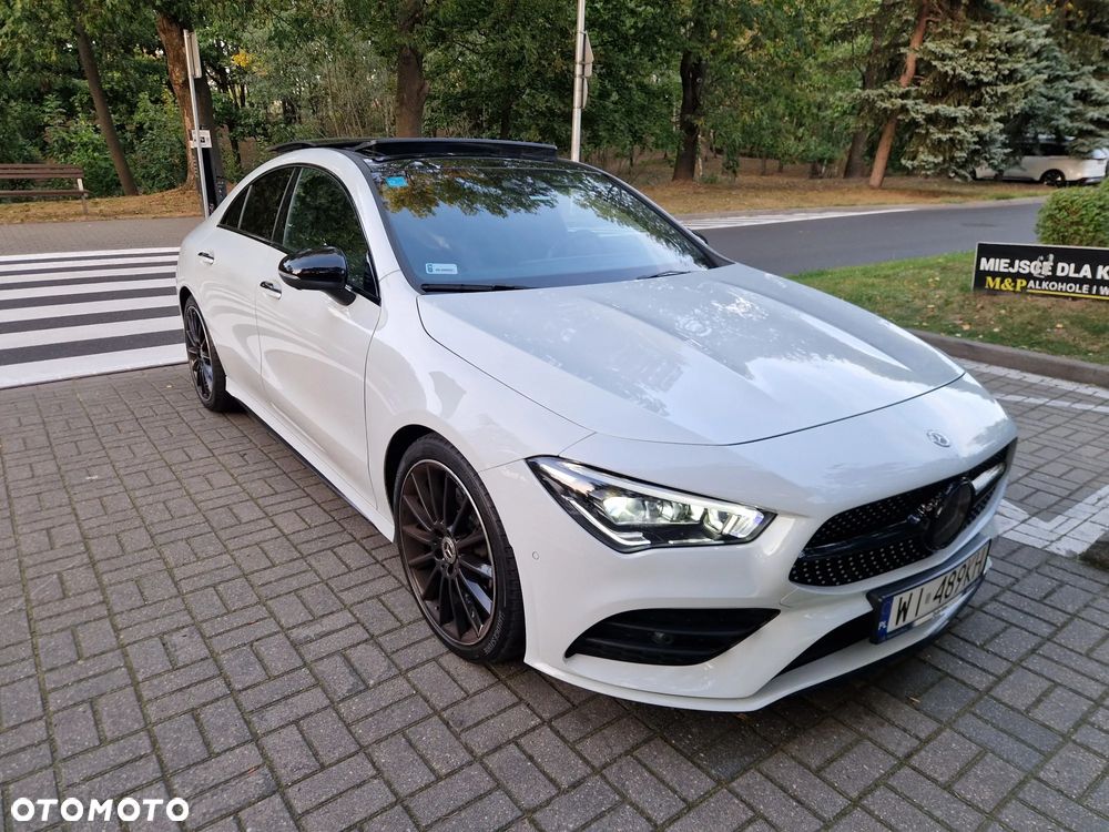 Mercedes-Benz CLA 220 4-Matic AMG Line 7G-DCT - 14