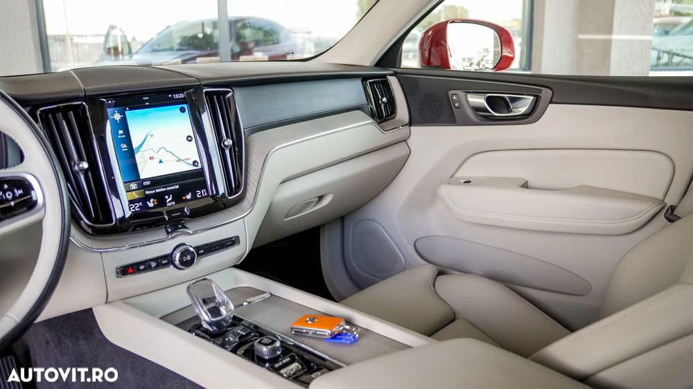 Volvo XC 60 Recharge T6 Twin Engine eAWD Inscription Expression - 10