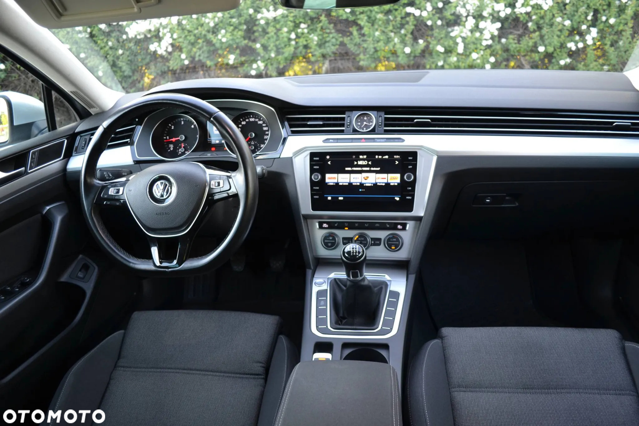 Volkswagen Passat 2.0 TDI BMT Comfortline - 6