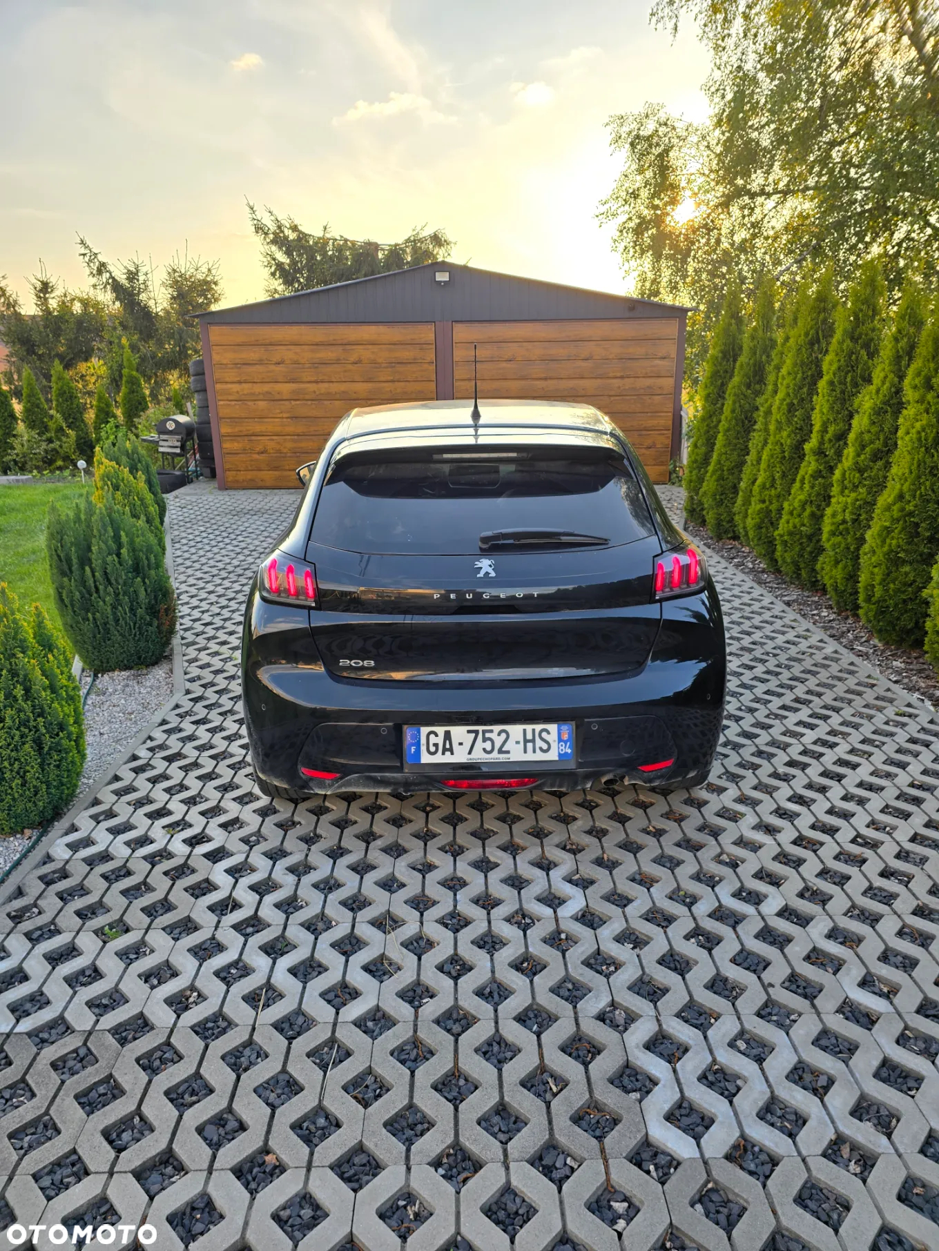 Peugeot 208 PureTech 100 Allure - 6