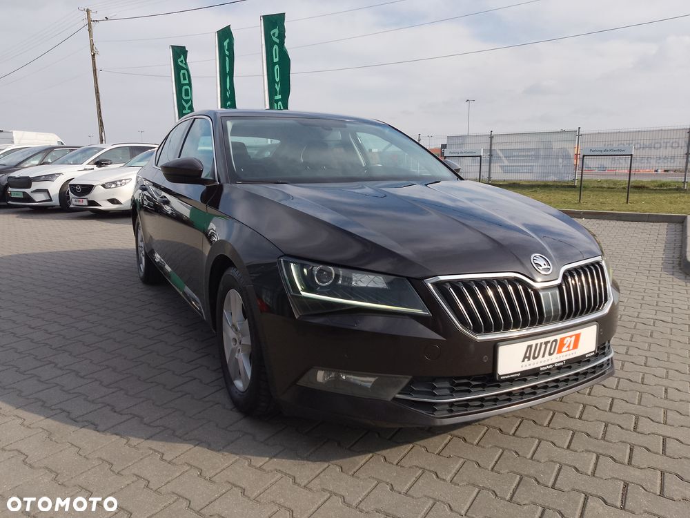 Skoda Superb 2.0 TDI Ambition DSG - 3