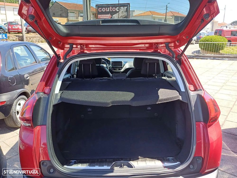 Peugeot 2008 1.2 PureTech Style - 10