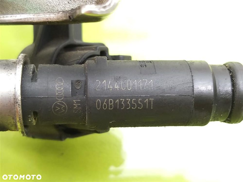 Listwa wtryskiwaczy WTRYSK Audi A4 B6 8E 00-04 2.0B 16V 130KM 058133681 - 6