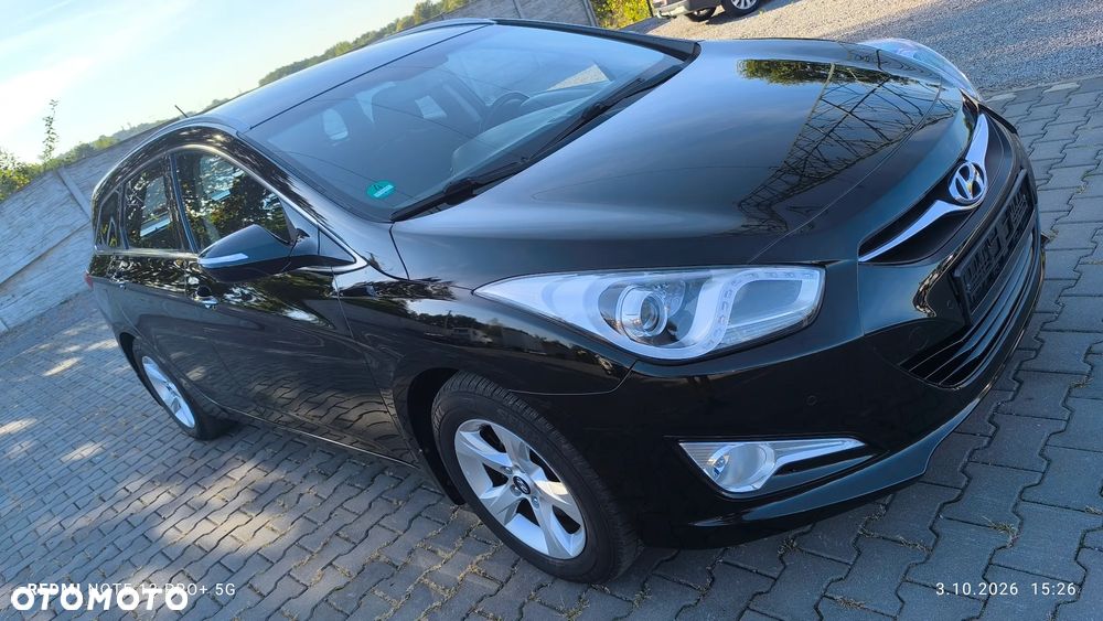 Hyundai i40 Kombi blue 1.6 Space - 13