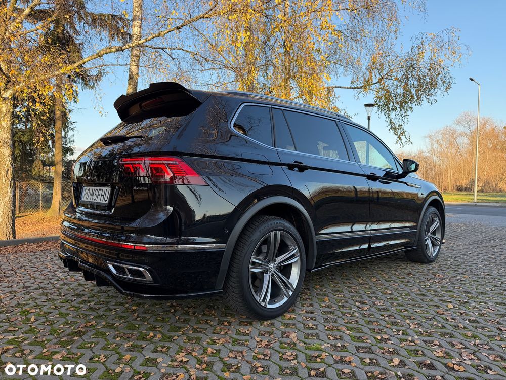 Volkswagen Tiguan 2.0 TDI SCR 4MotION DSG R-Line - 17