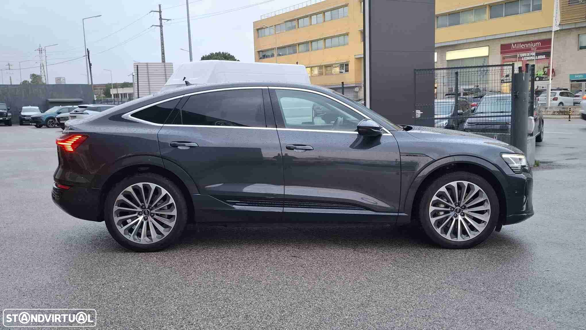 Audi Q8 e-Tron 55 quattro Advanced - 6