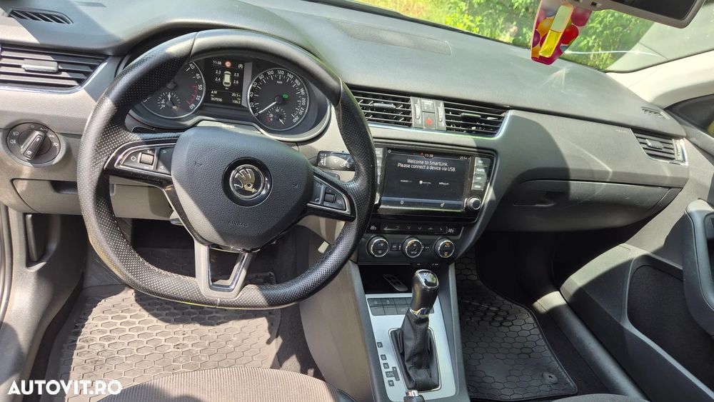 Skoda Octavia 2.0 TDI DSG Ambition - 5
