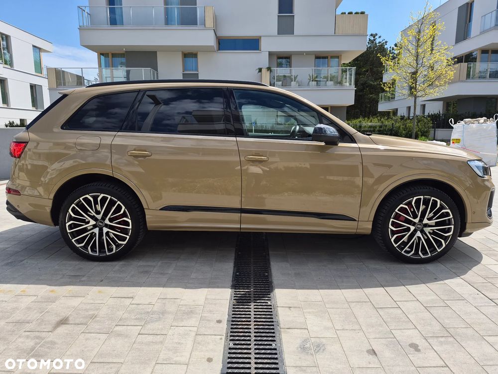 Audi Q7 TFSI e PHEV 290 kW Quattro S Line Tiptr - 4