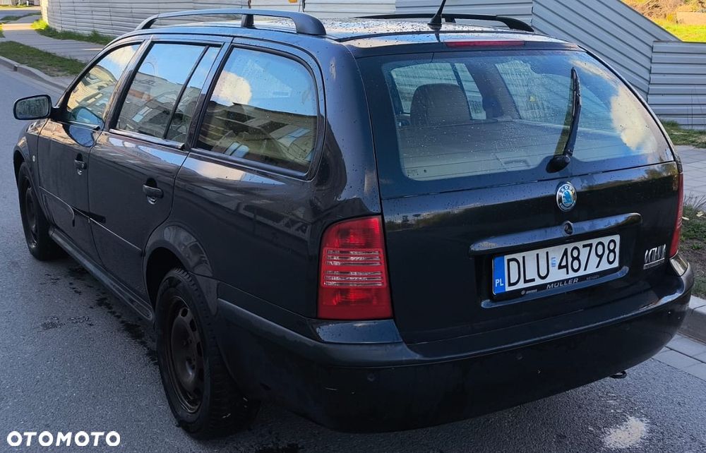 Skoda Octavia 1.9 TDI Laurin & Klement - 6