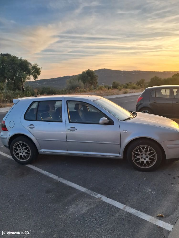 Volkswagen Golf 1999 photo 2