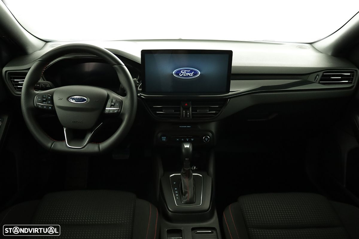 Ford Focus - 8