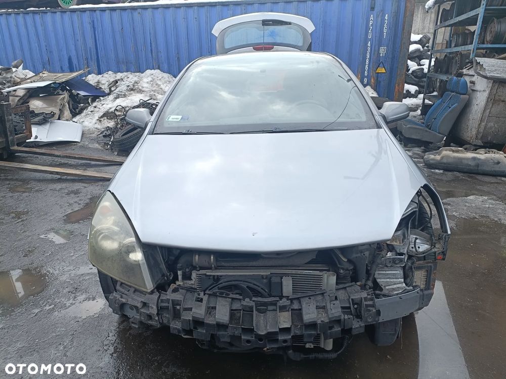 OPEL ASTRA III H GTC 04-10 Z163 maska pokrywa silnika * - 1