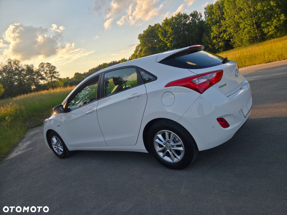 Hyundai i30 1.4 Comfort - 8