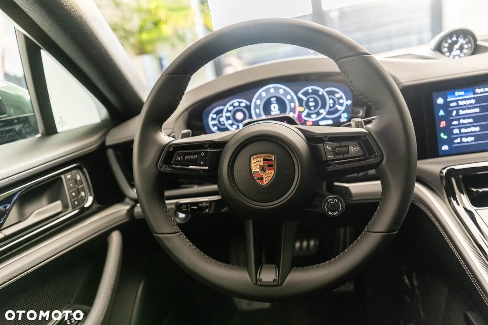 Porsche Panamera 4 - 17