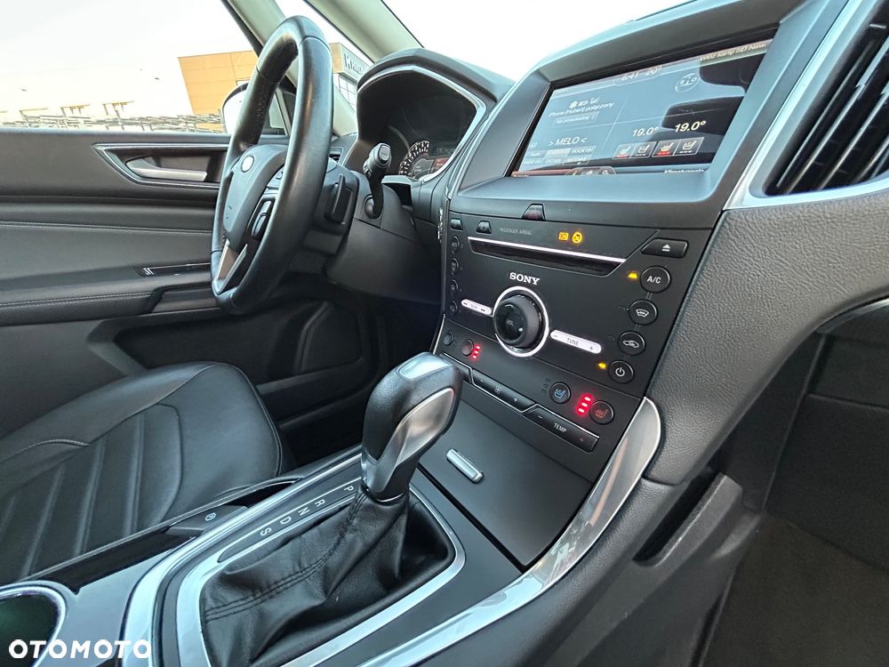 Ford Galaxy 2.0 TDCi Allrad Titanium - 25