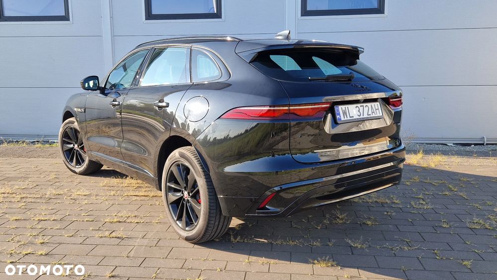 Jaguar F-Pace - 8
