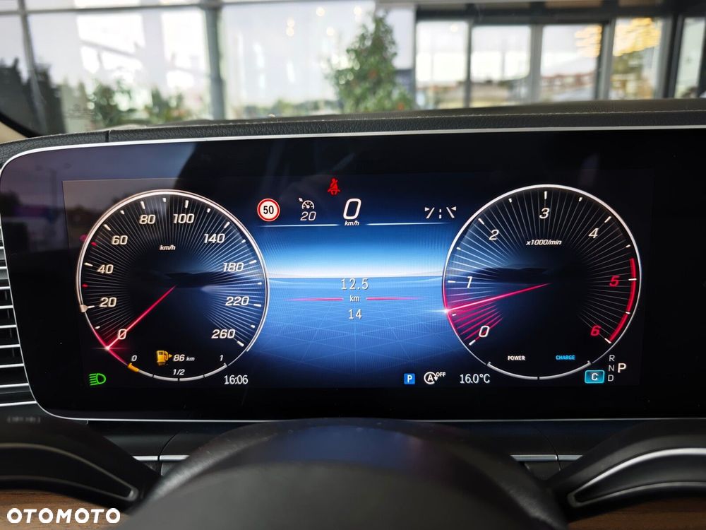 Mercedes-Benz GLE - 23
