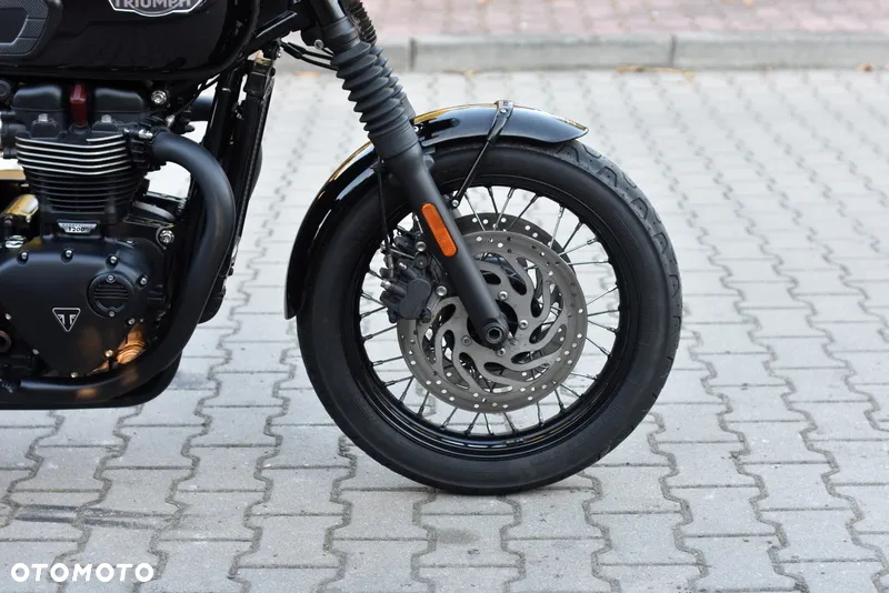 Triumph Bonneville - 7