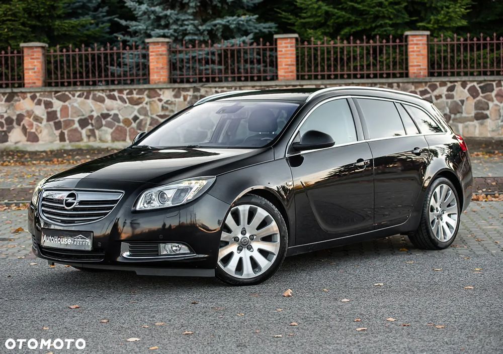 Opel Insignia 2.0 Turbo Sports Tourer 4x4 Automatik Cosmo - 10