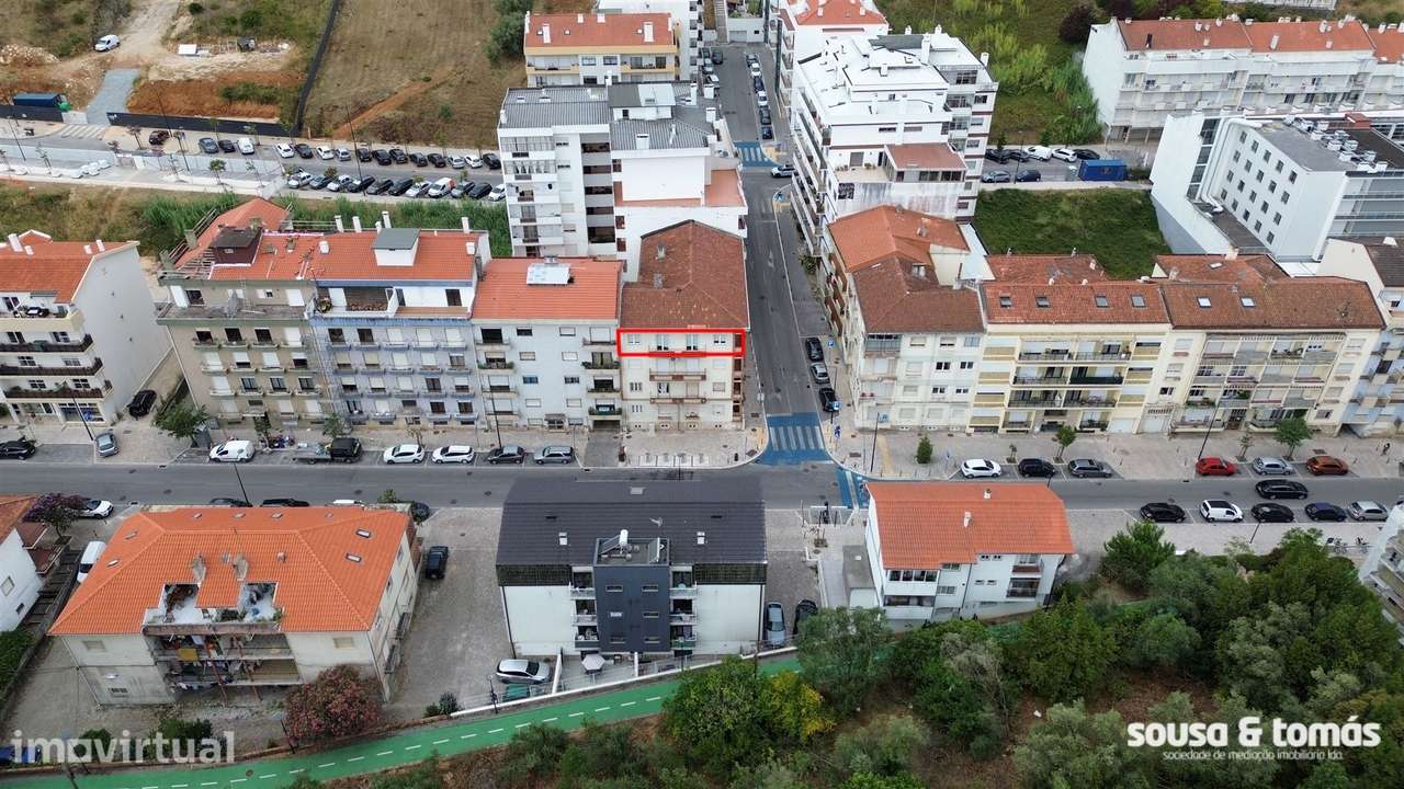 Oportunidade de Investimento – Apartamento T6 Arrendado a Estudantes | - Grande imagem: 2/35